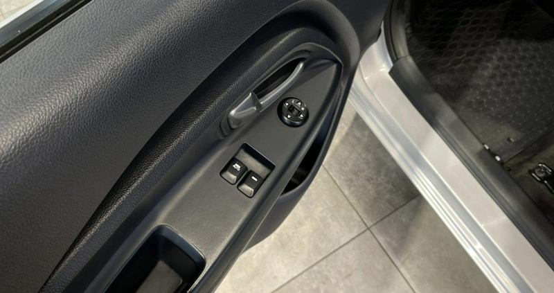 Kia Rio cena 34900 przebieg: 104800, rok produkcji 2015 z Przecław małe 232